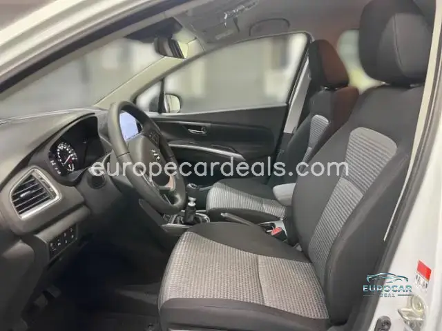 Suzuki (SX4) S-Cross