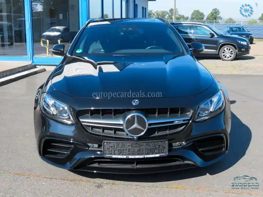 Mercedes-Benz E 63 AMG