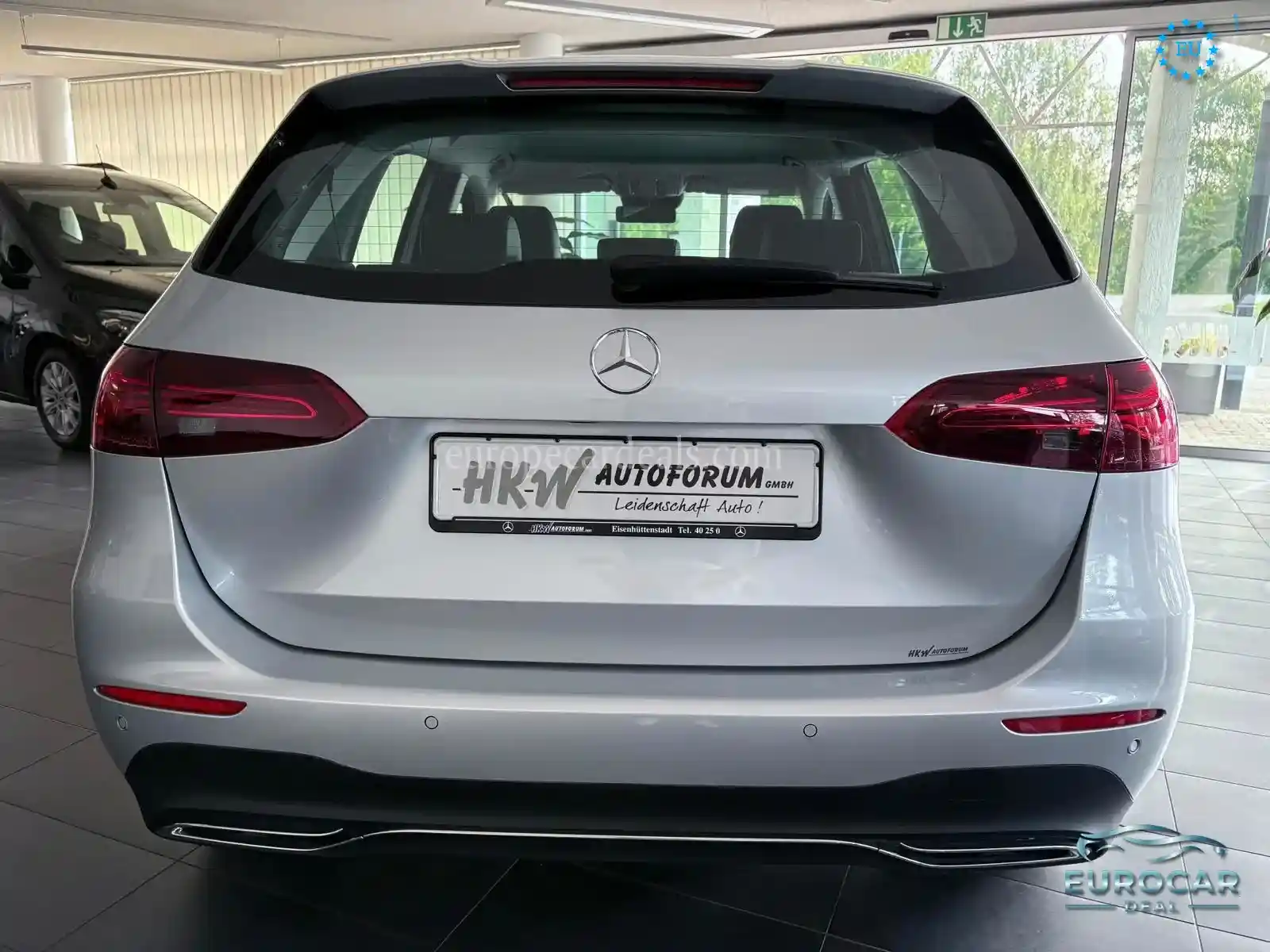Mercedes-Benz B 180