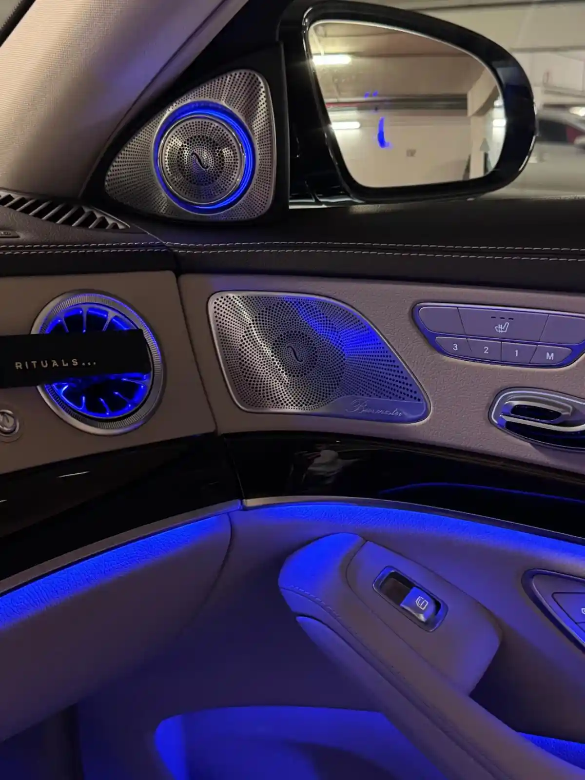 Mercedes-Benz S 560