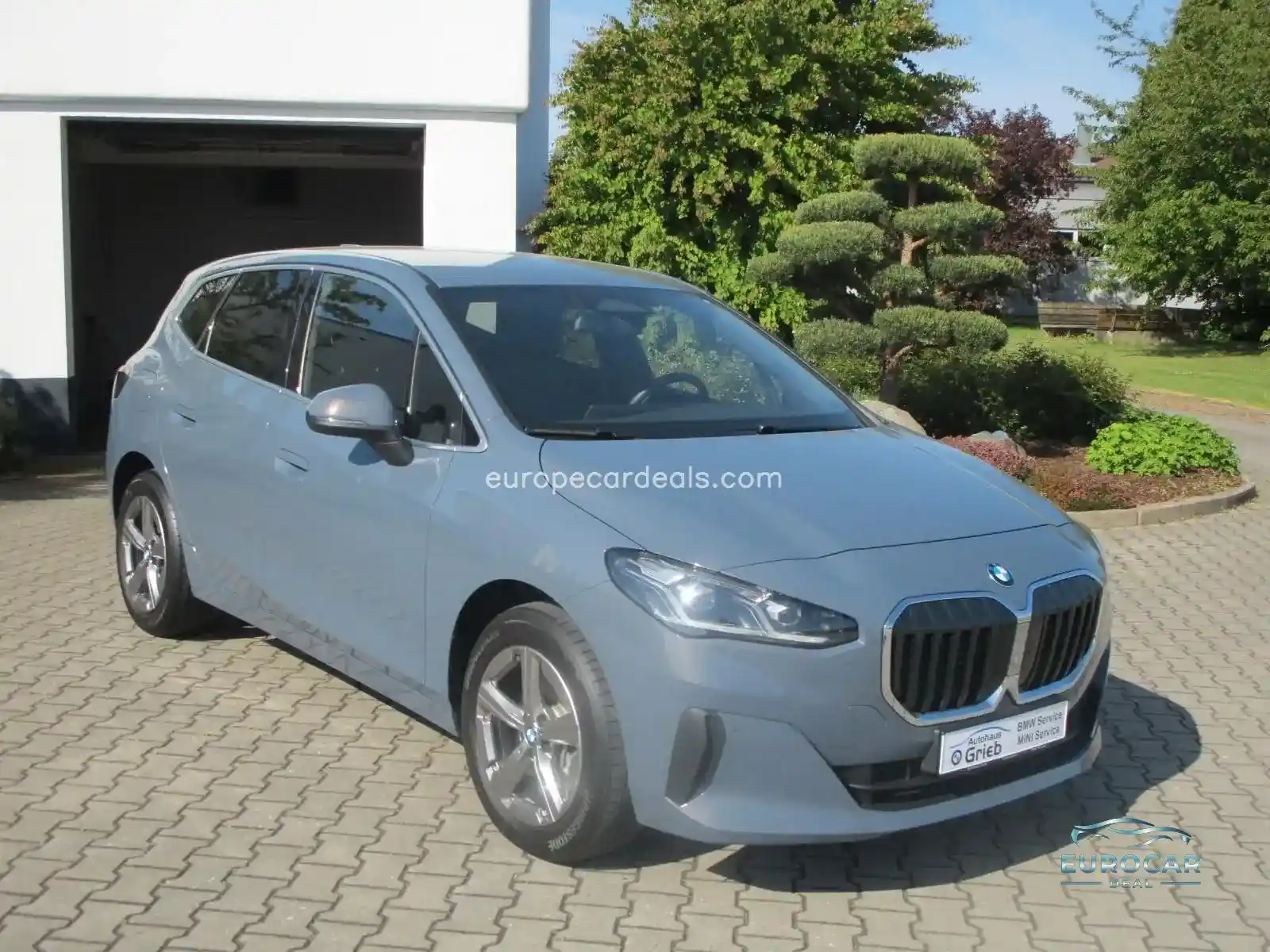 BMW 216