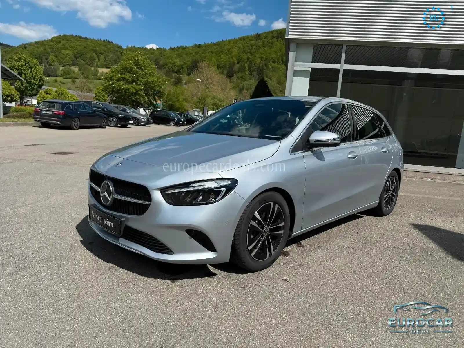 Mercedes-Benz B 180