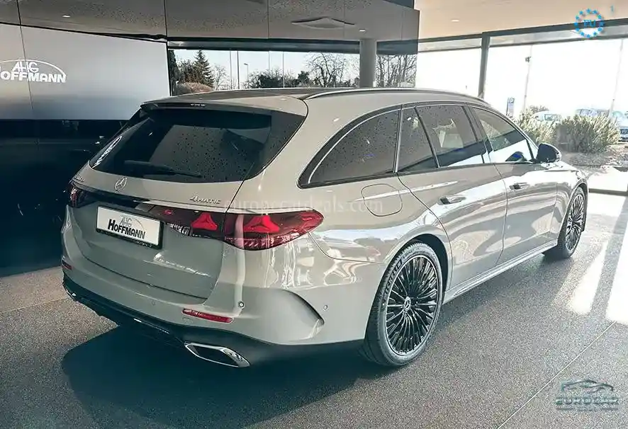 Mercedes-Benz E 300