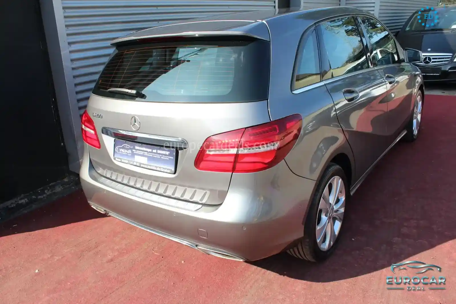 Mercedes-Benz B 200