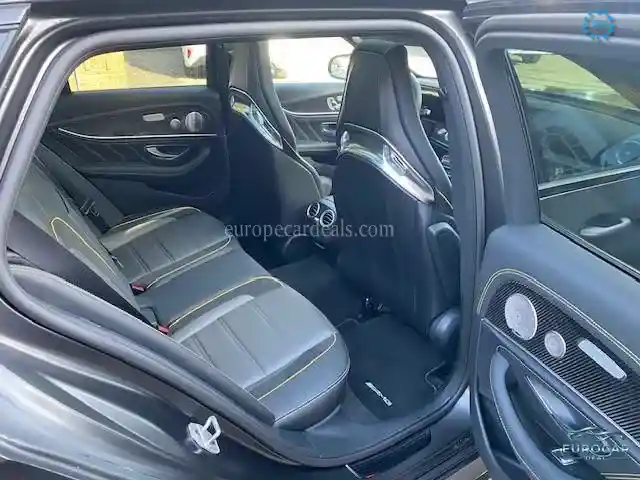 Mercedes-Benz E 63 AMG