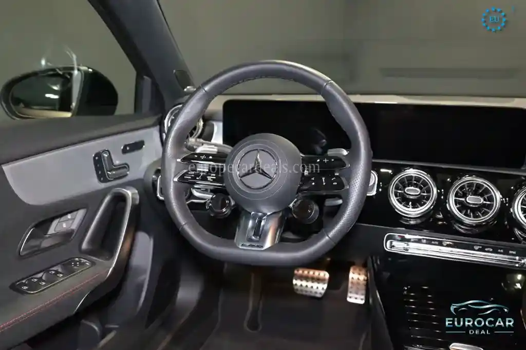 Mercedes-Benz A 35 AMG