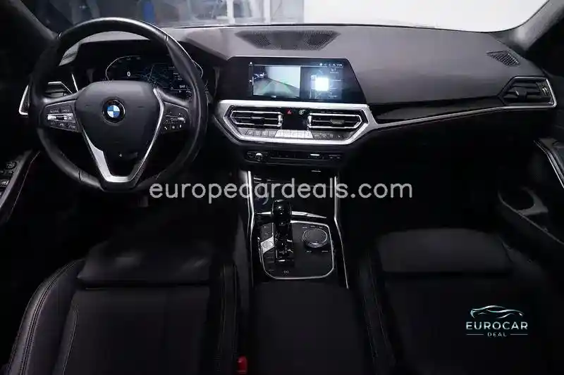 BMW 330