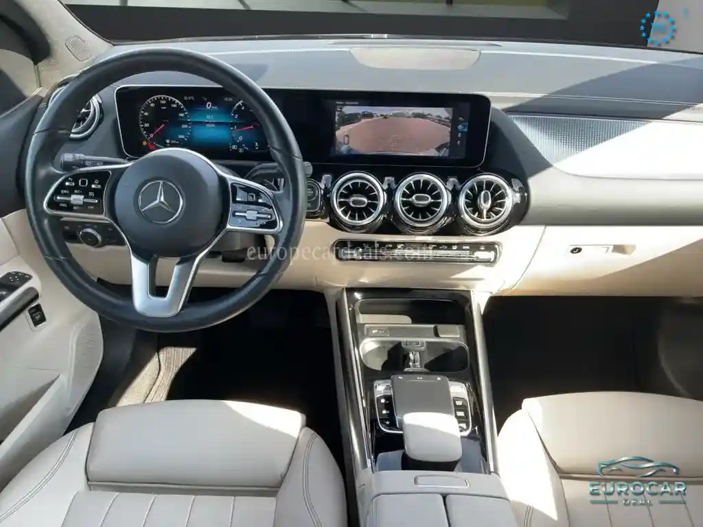 Mercedes-Benz B 200