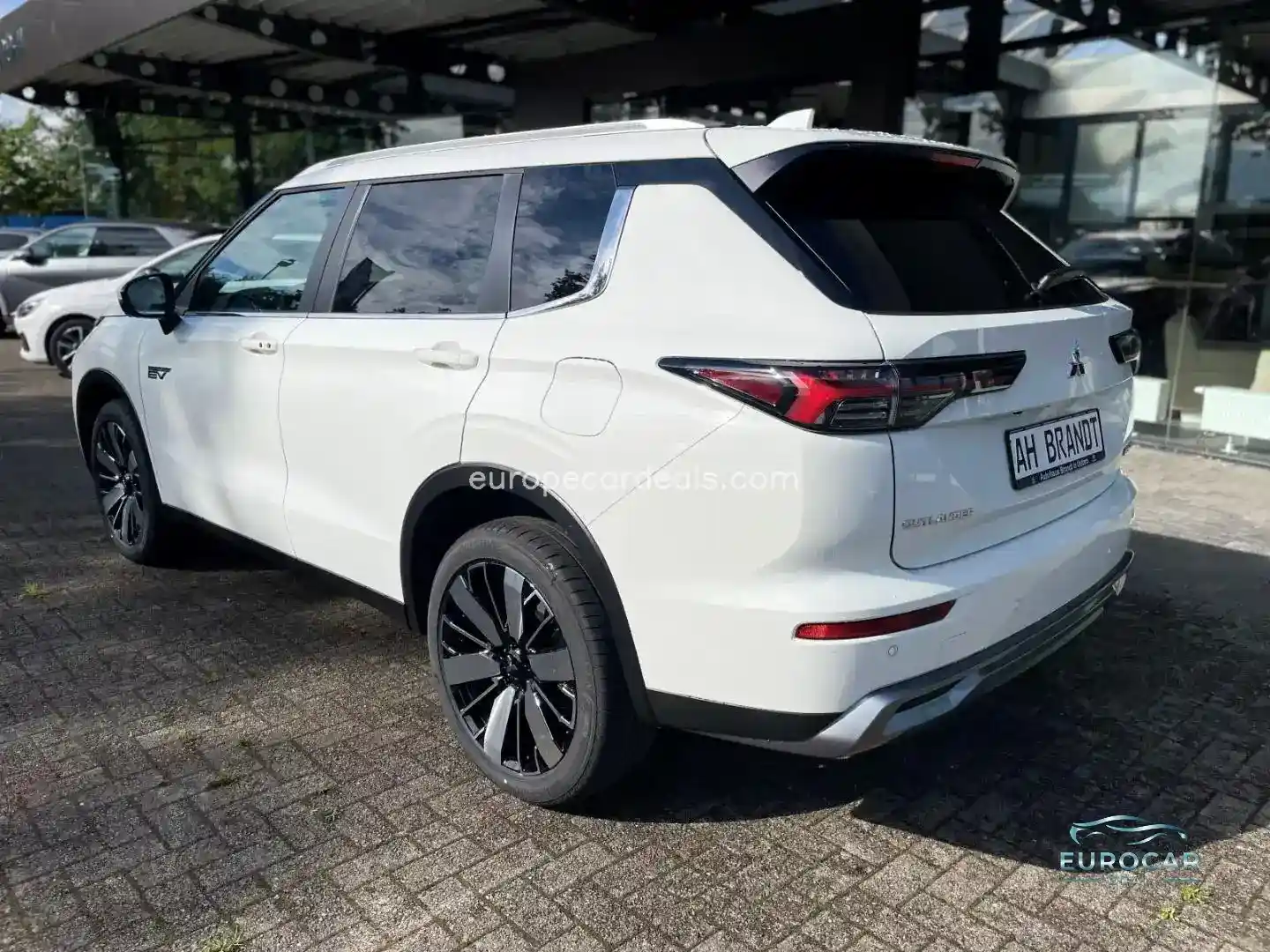 Mitsubishi Plug-in Hybrid Outlander