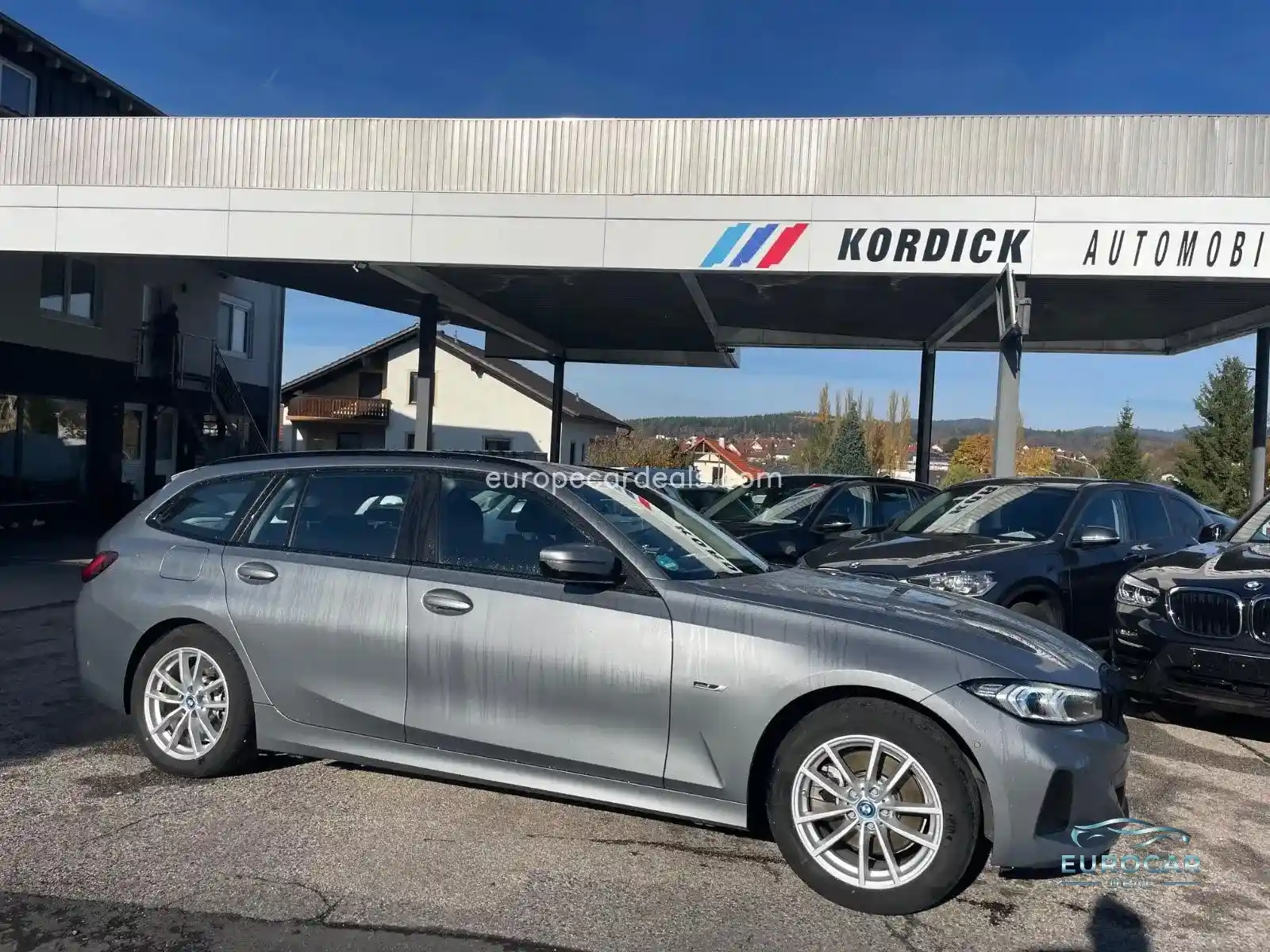 BMW 330