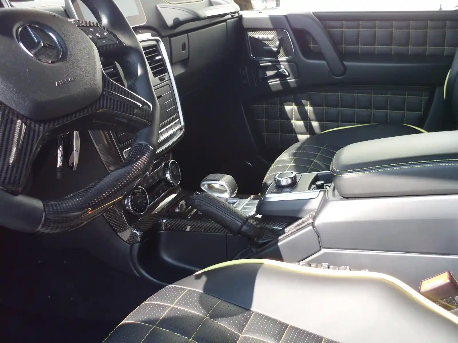 Mercedes-Benz G 500