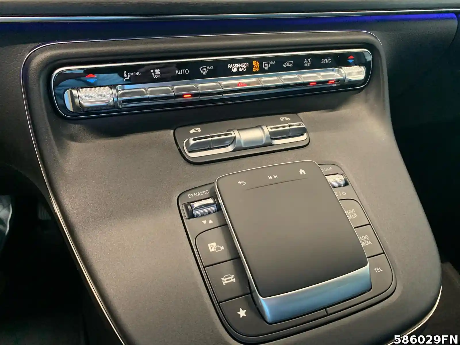 Mercedes-Benz V 250