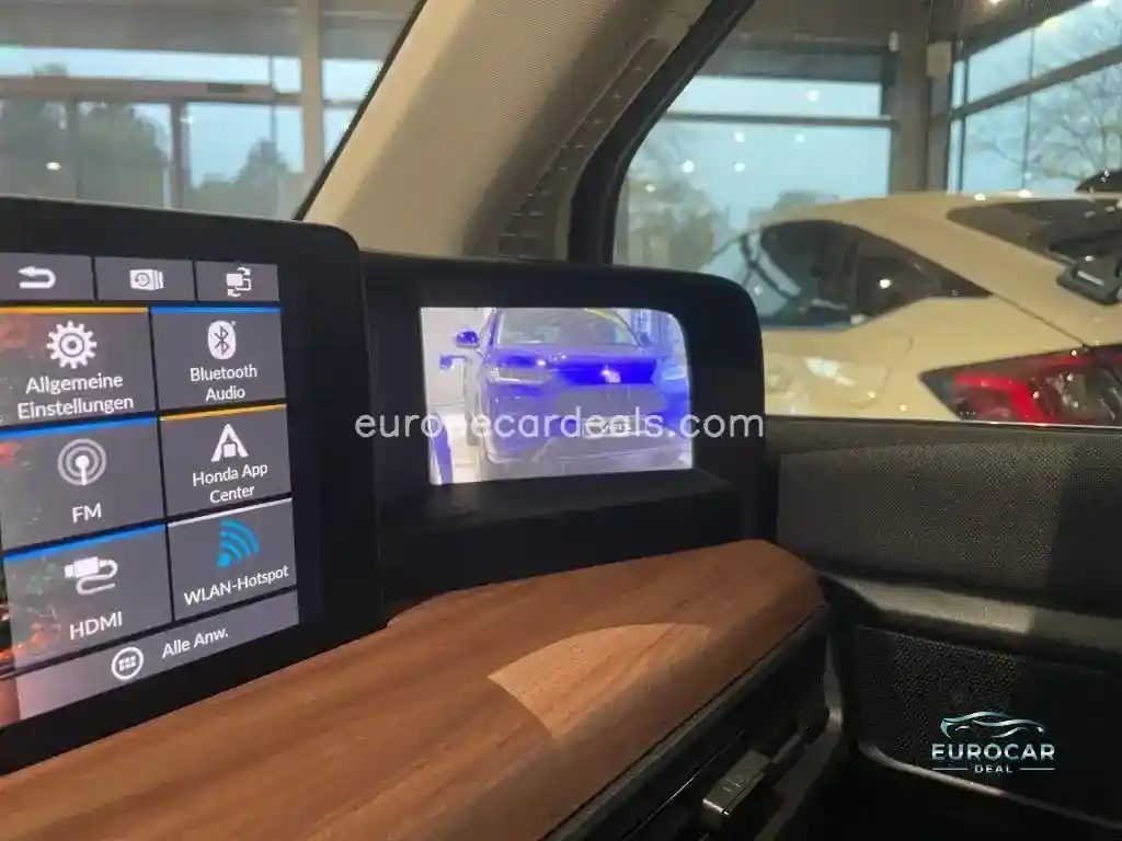Honda e