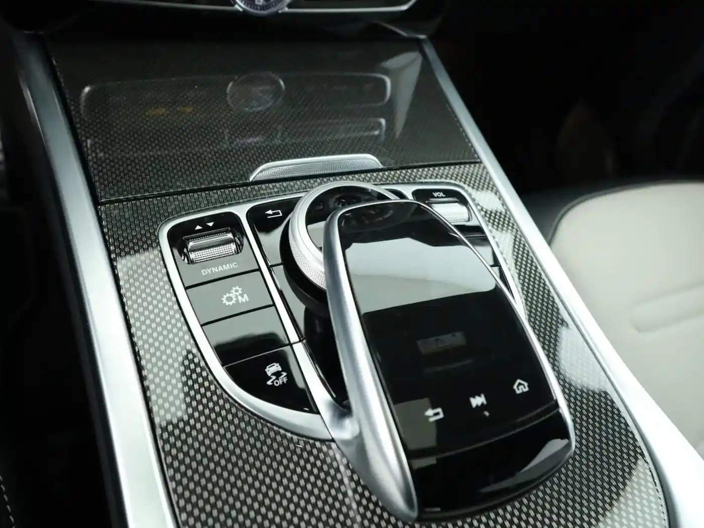 Mercedes-Benz G 500