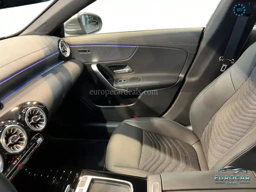 Mercedes-Benz CLA 180