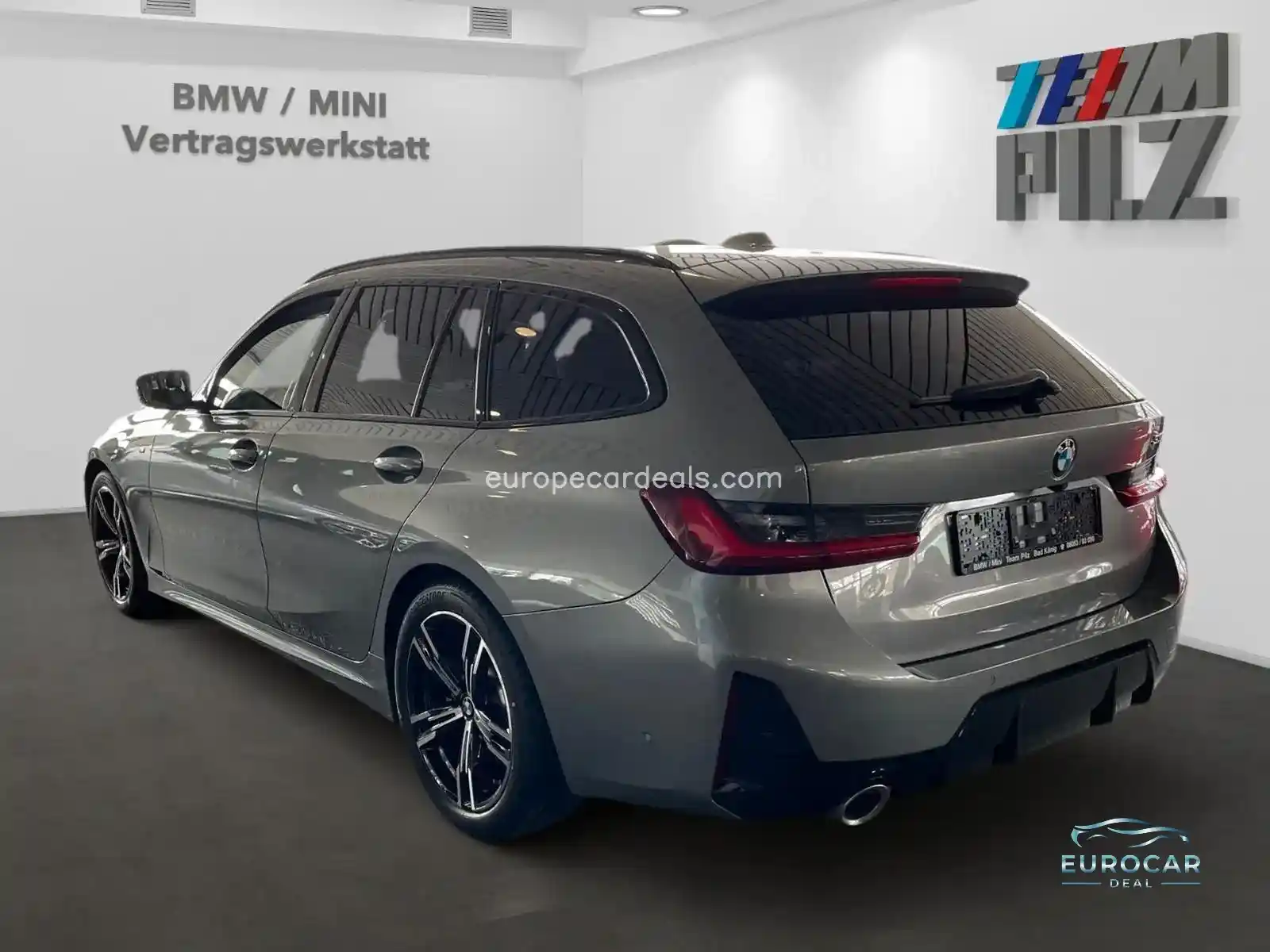 BMW 330