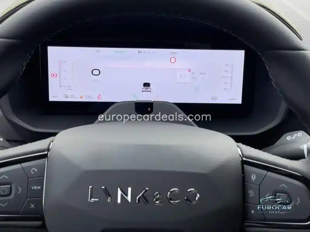 Lynk&Co 01