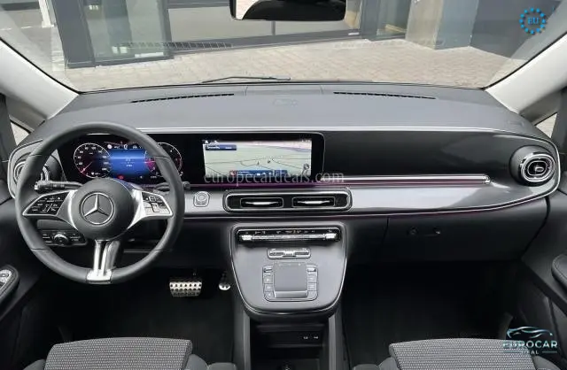 Mercedes-Benz V 220