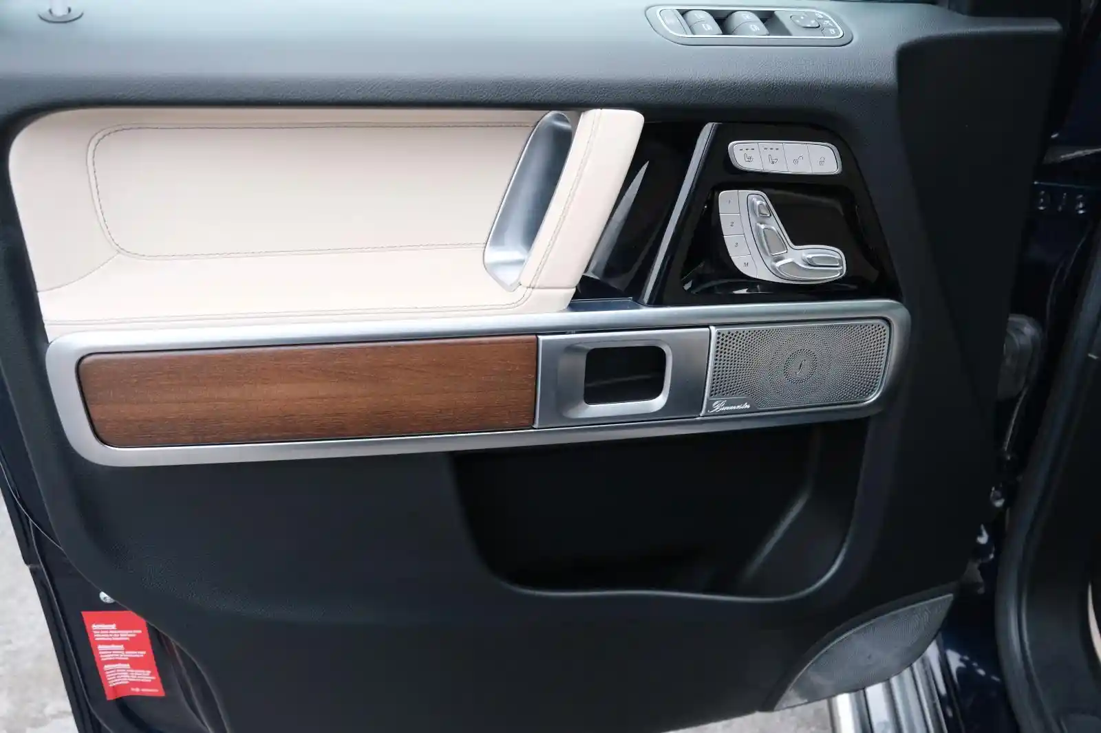 Mercedes-Benz G 500