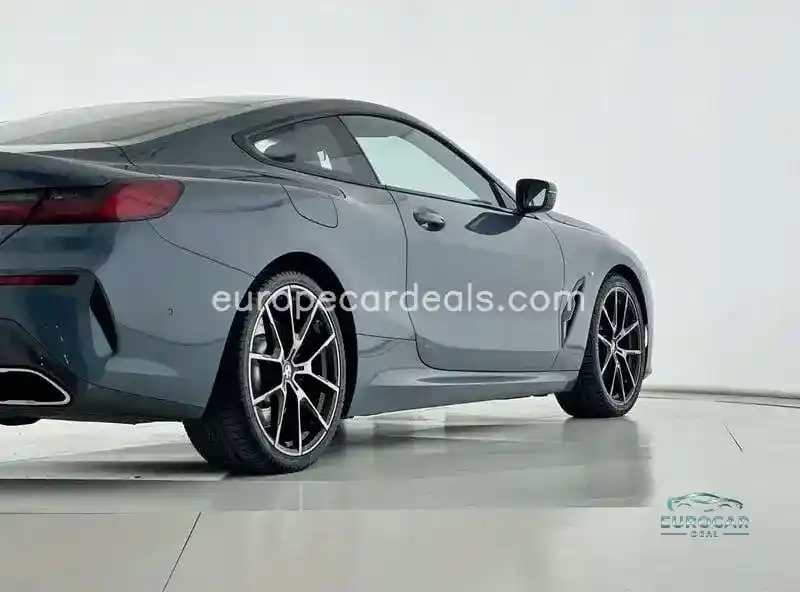 BMW 840