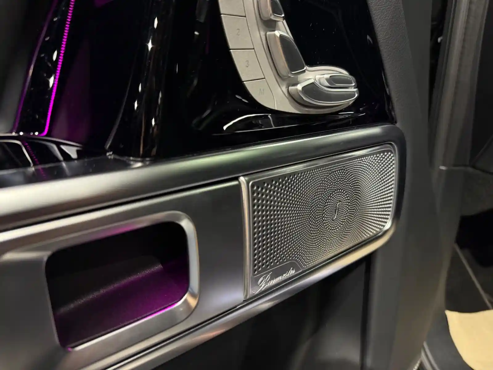 Mercedes-Benz G 500