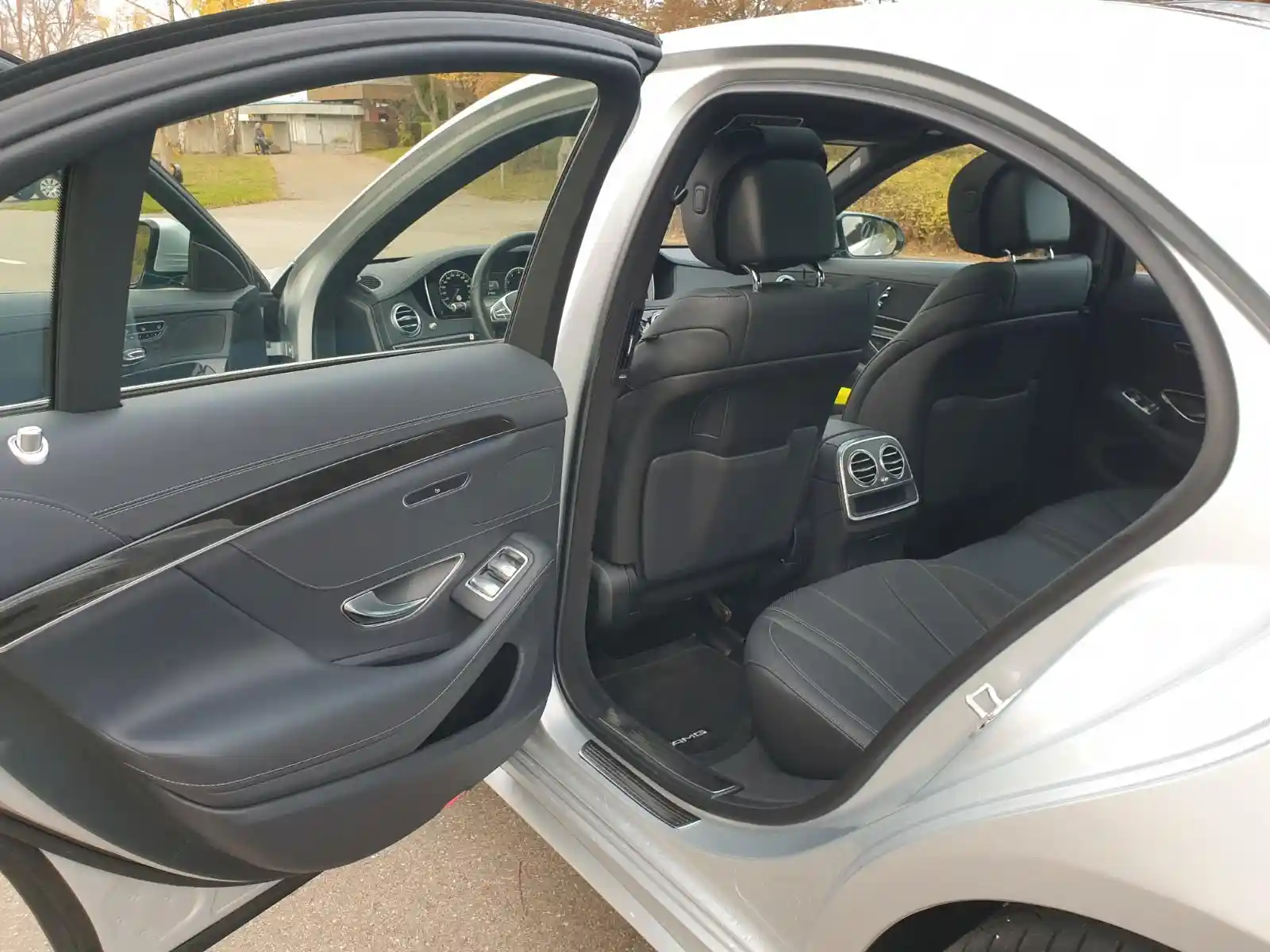 Mercedes-Benz S 500