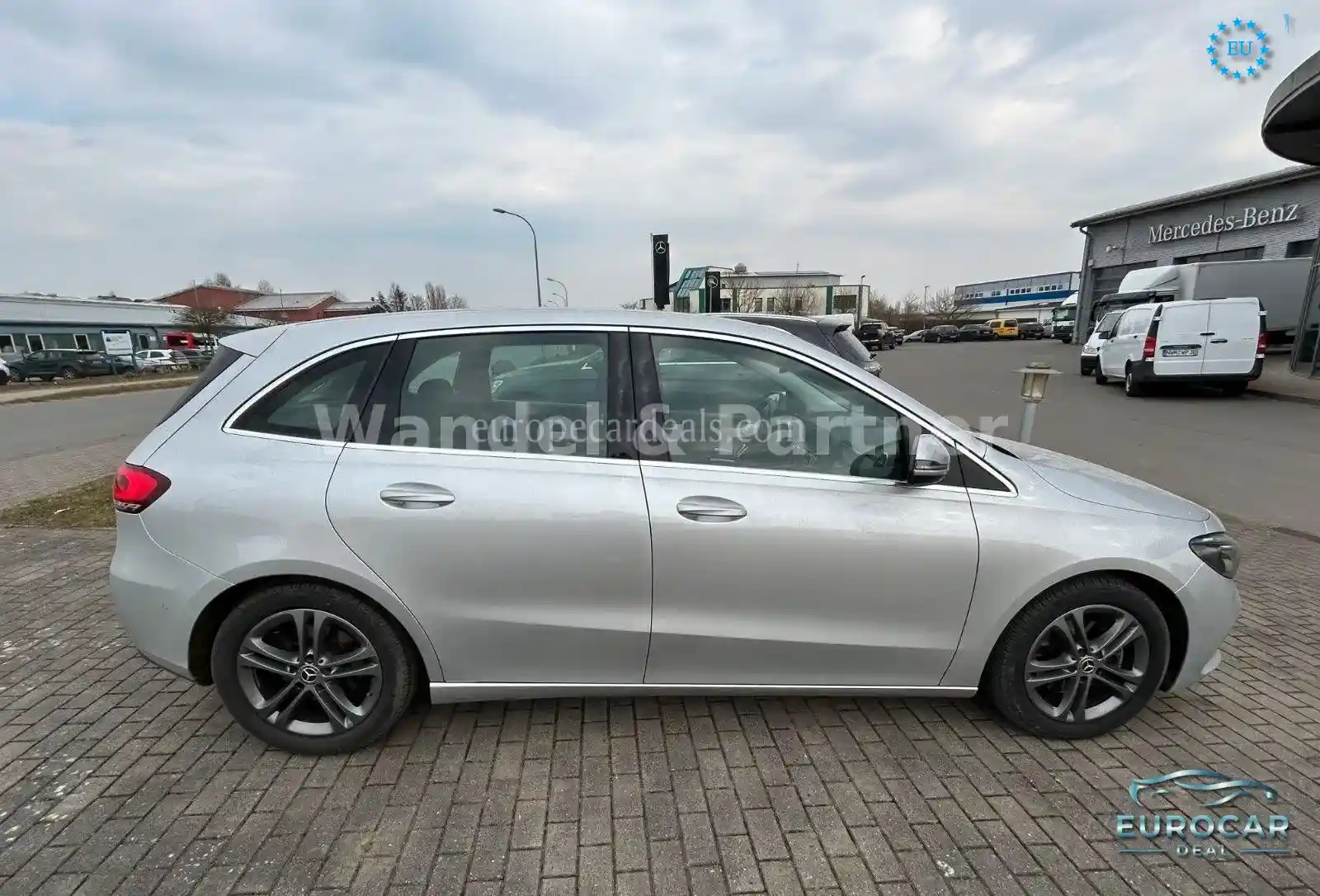 Mercedes-Benz B 200