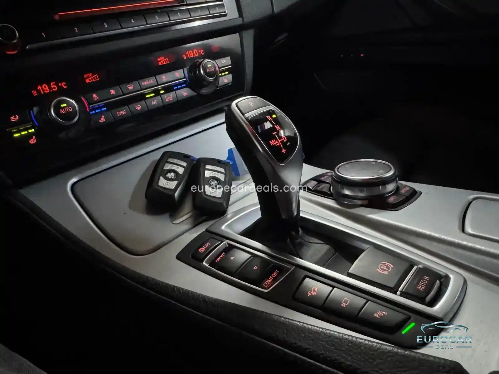 BMW M550