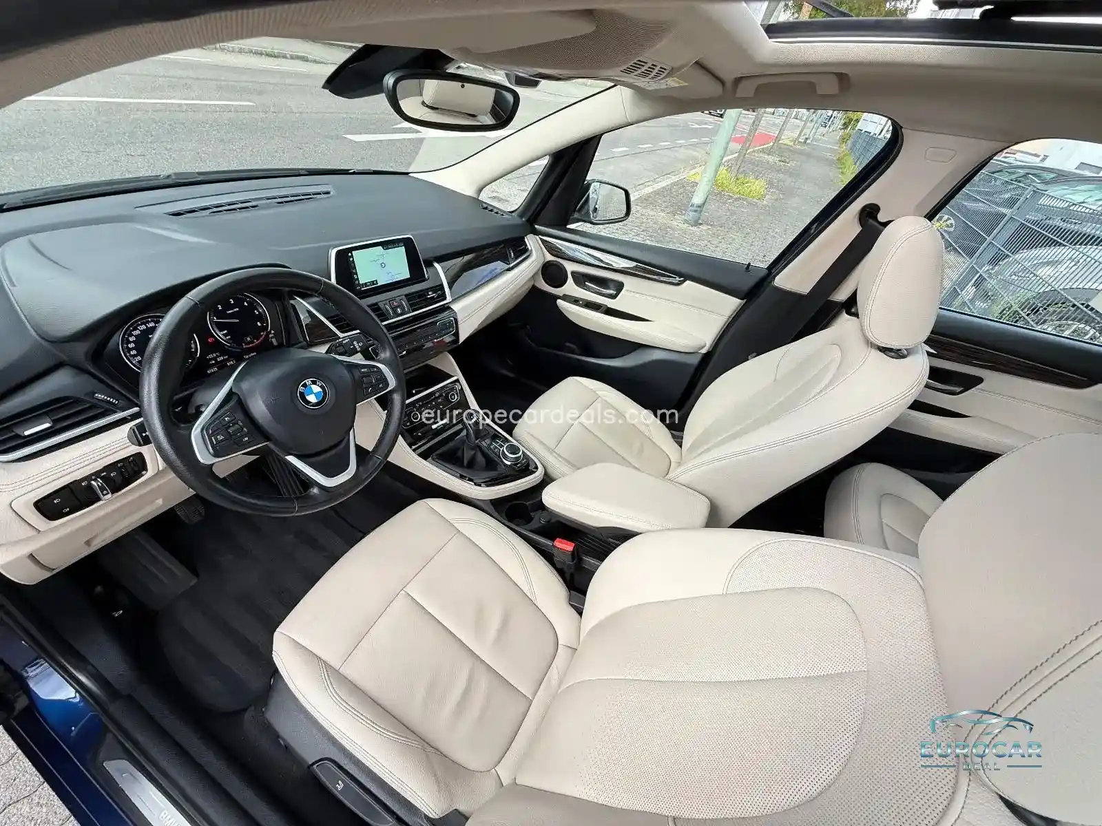 BMW 218