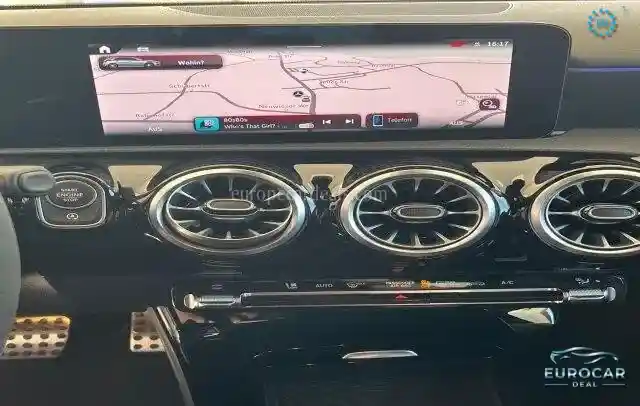Mercedes-Benz A 35 AMG