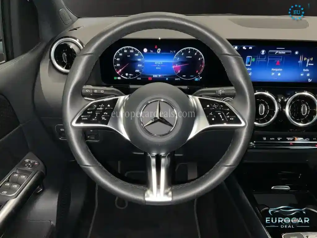 Mercedes-Benz B 180