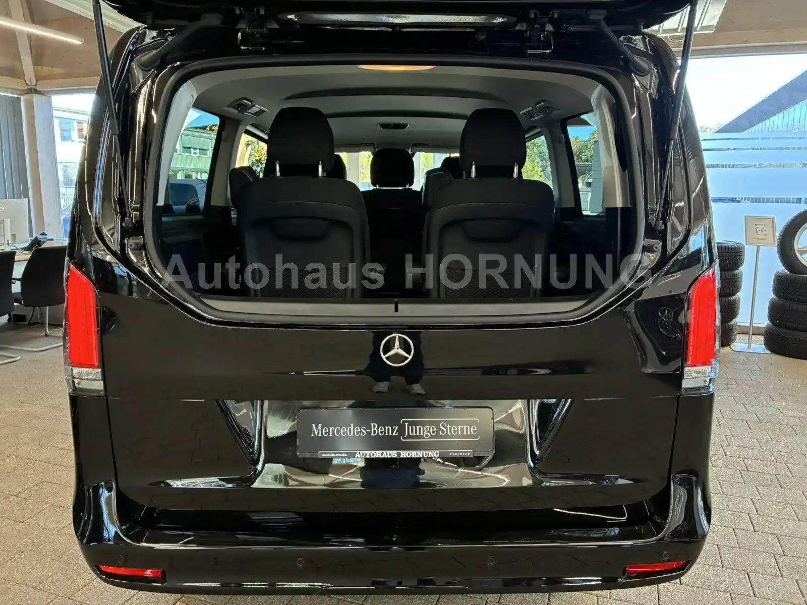 Mercedes-Benz V 250
