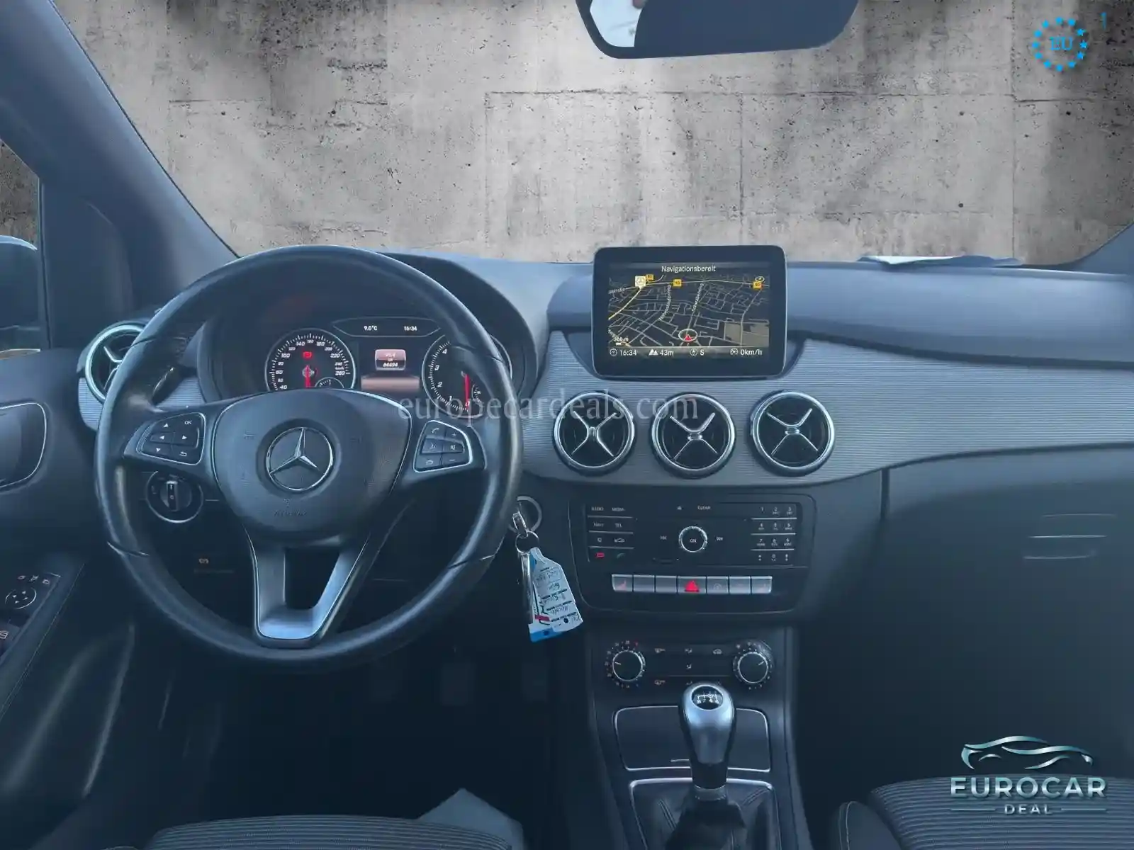 Mercedes-Benz B 180