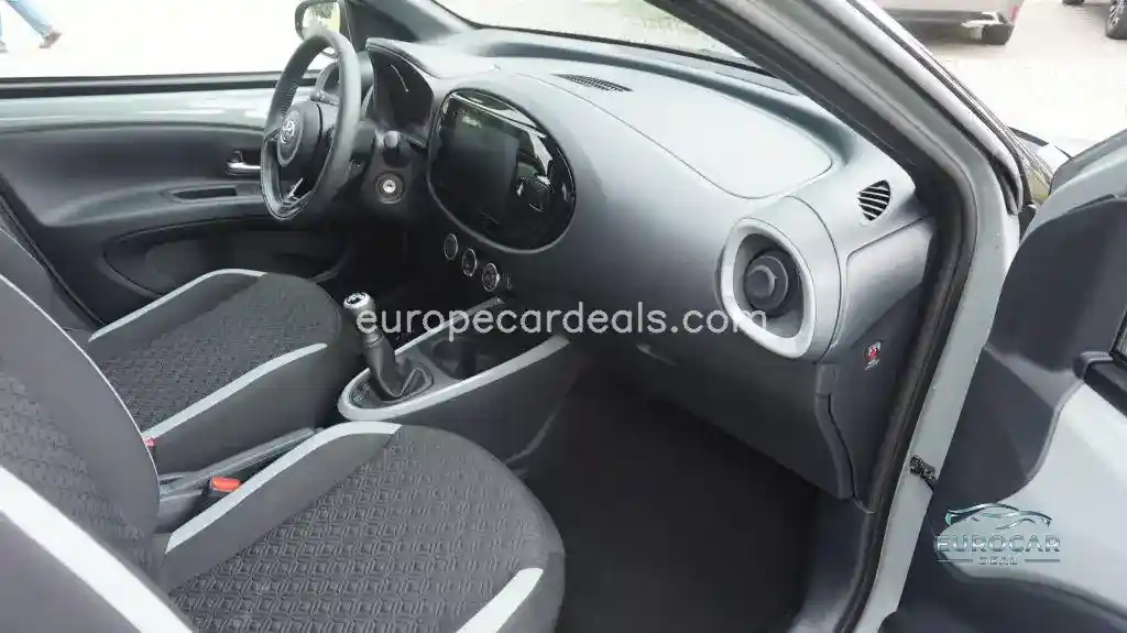 Toyota Aygo (X)