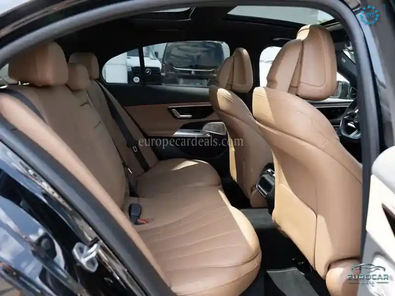 Mercedes-Benz E 200