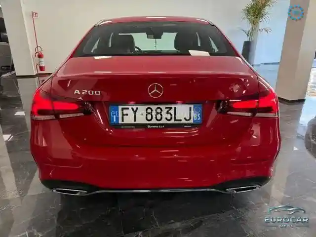 Mercedes-Benz A 200