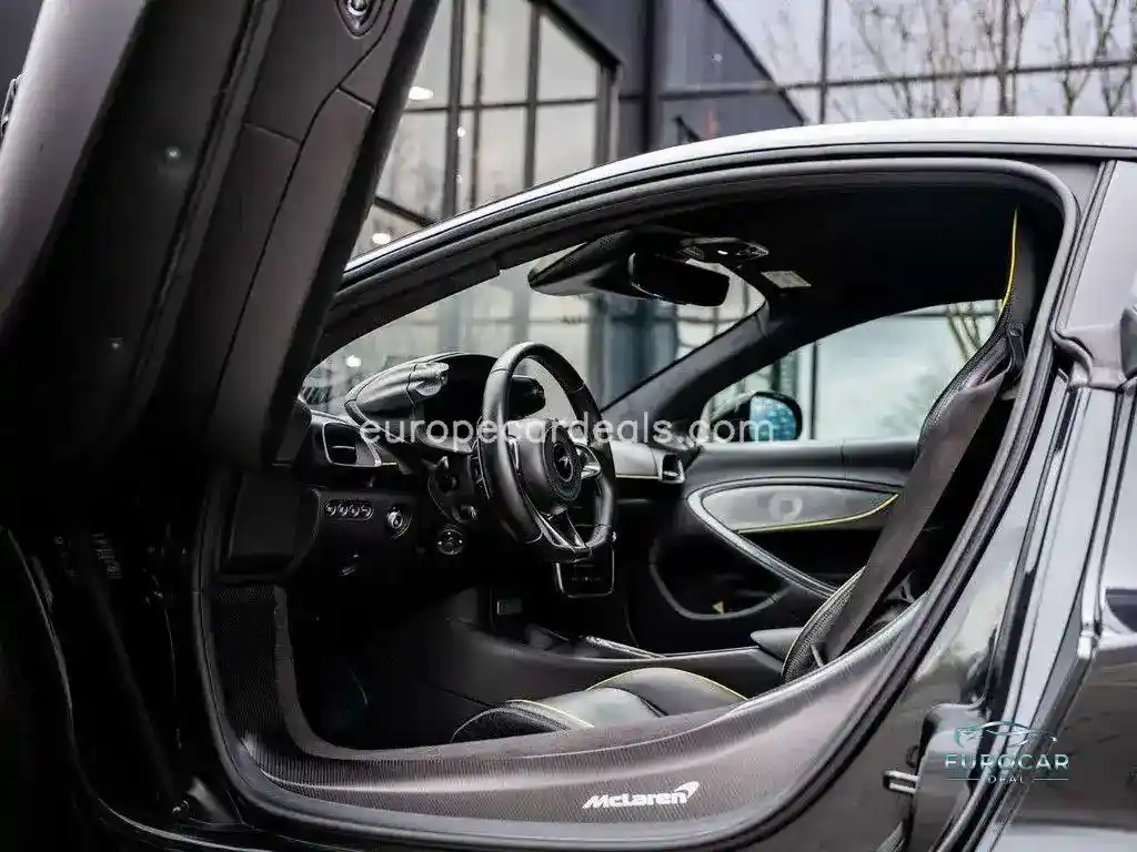 McLaren Artura