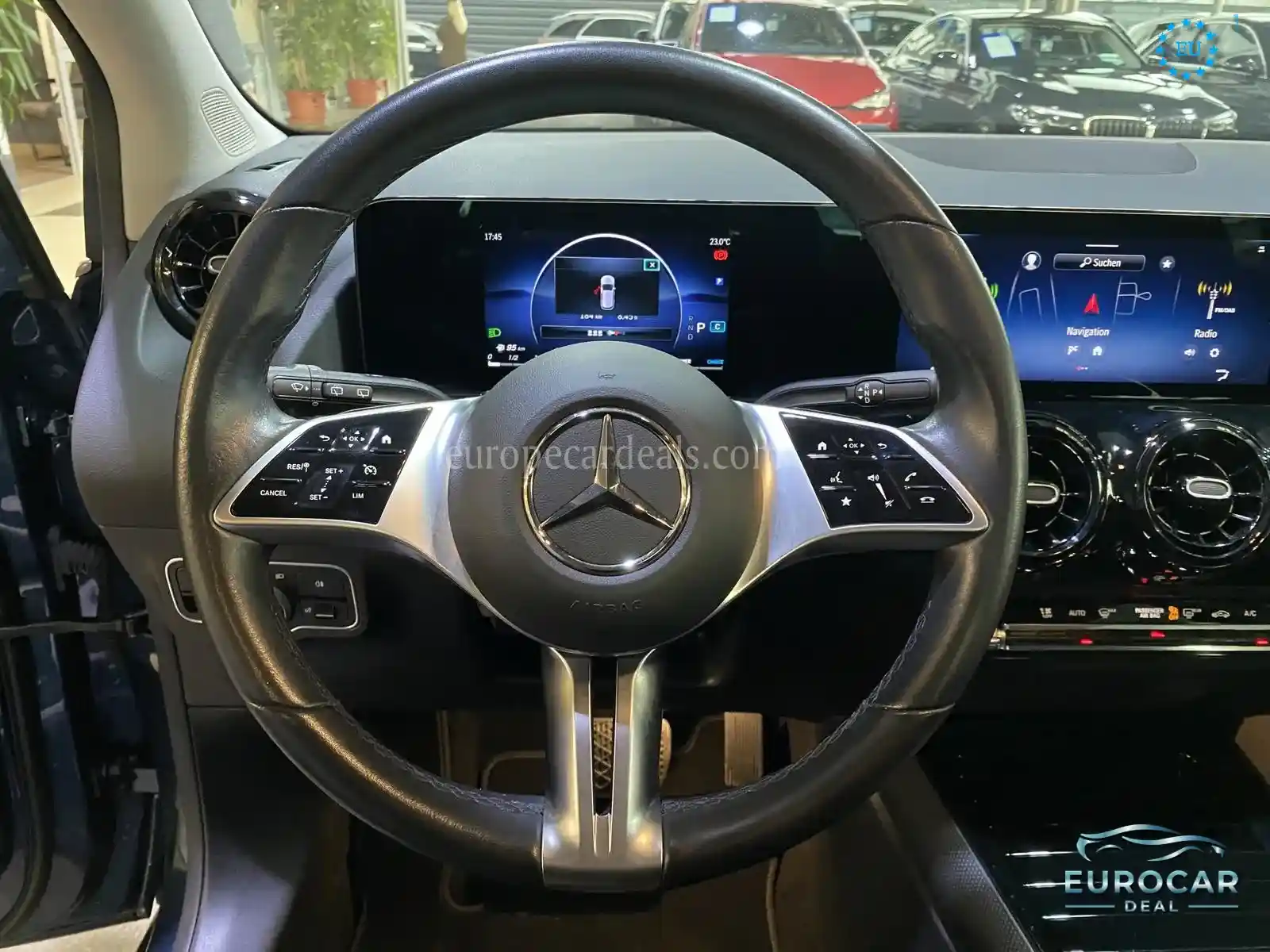 Mercedes-Benz B 180