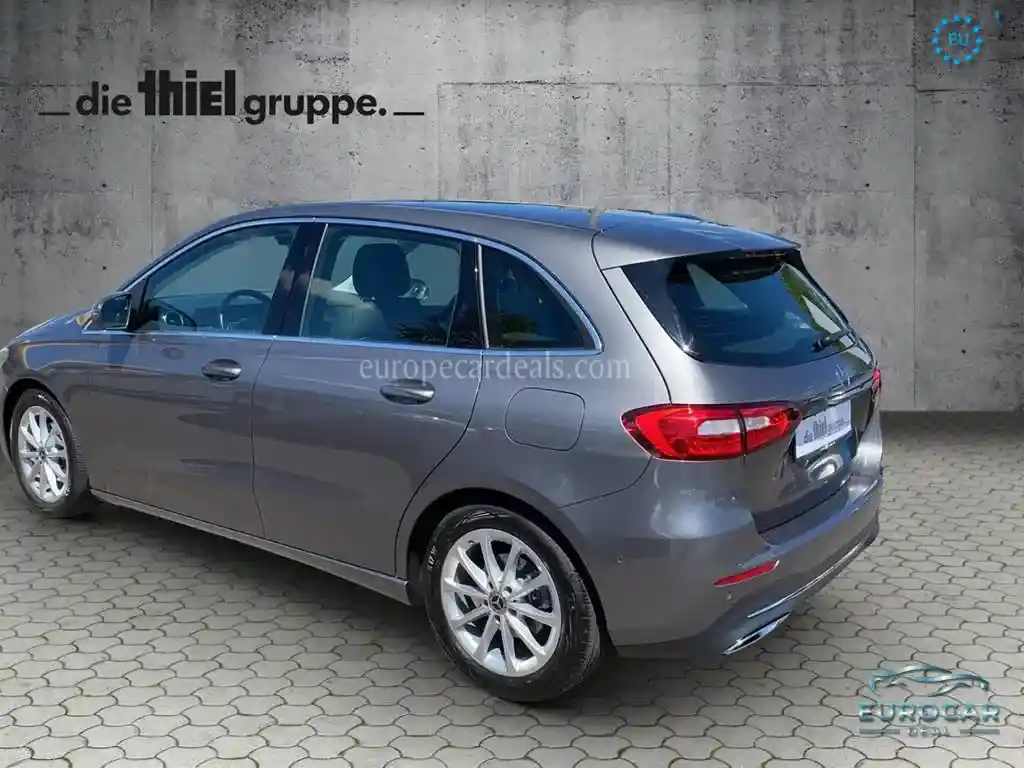 Mercedes-Benz B 180