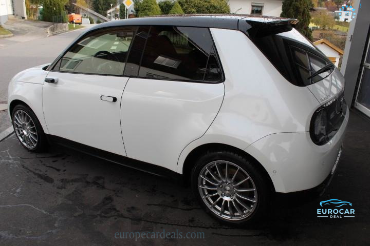 Honda e