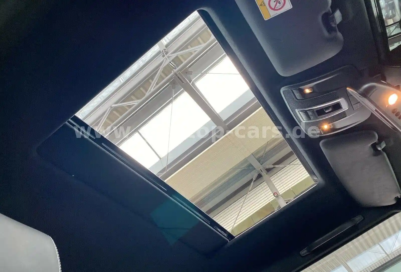 Mercedes-Benz G 500