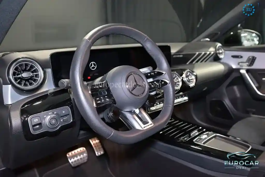 Mercedes-Benz A 35 AMG