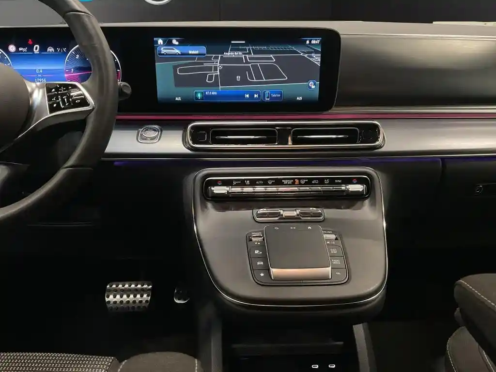 Mercedes-Benz V 250