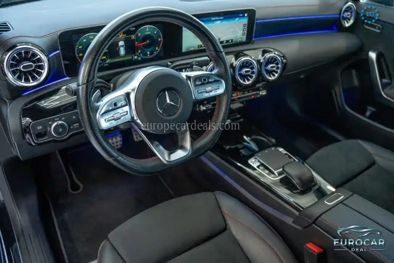 Mercedes-Benz CLA 200