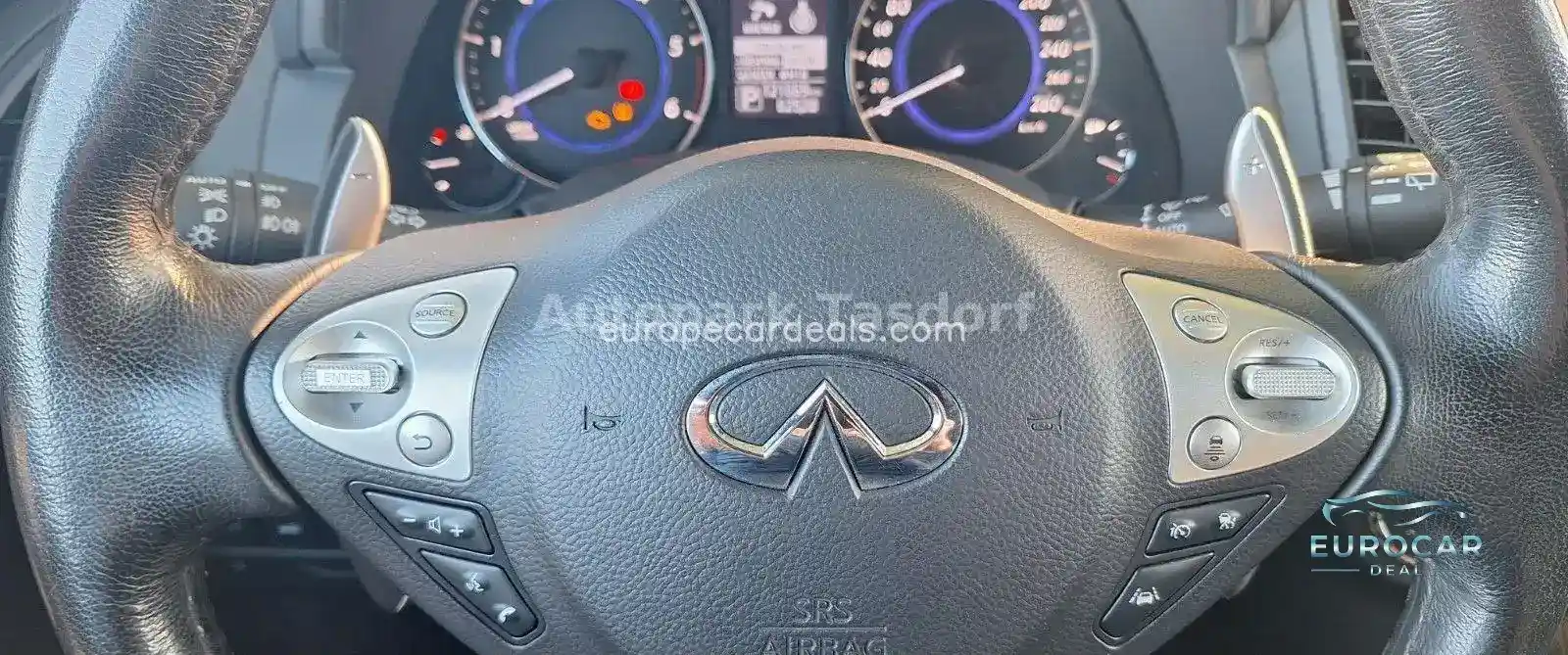 Infiniti QX70