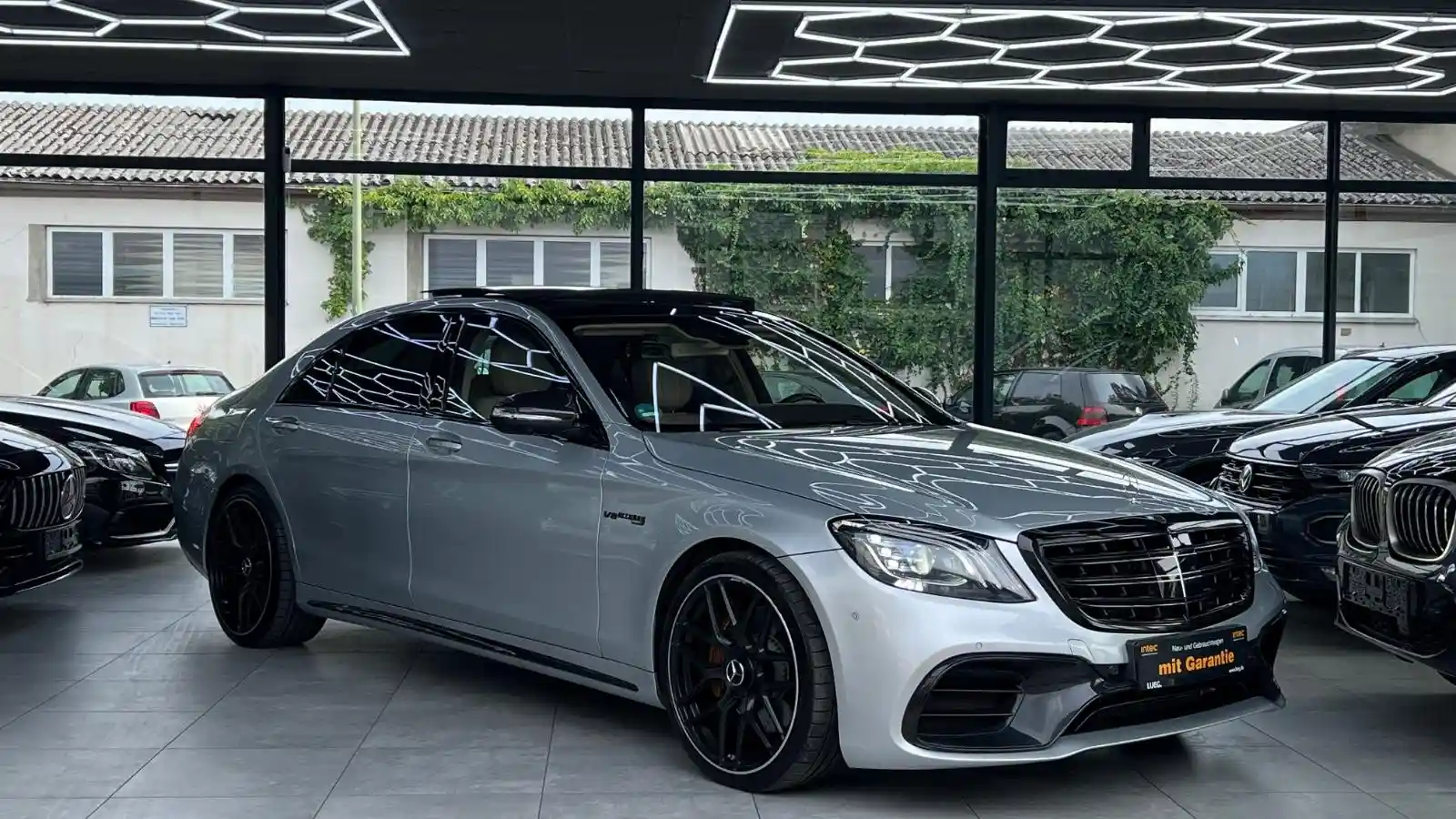 Mercedes-Benz S 560