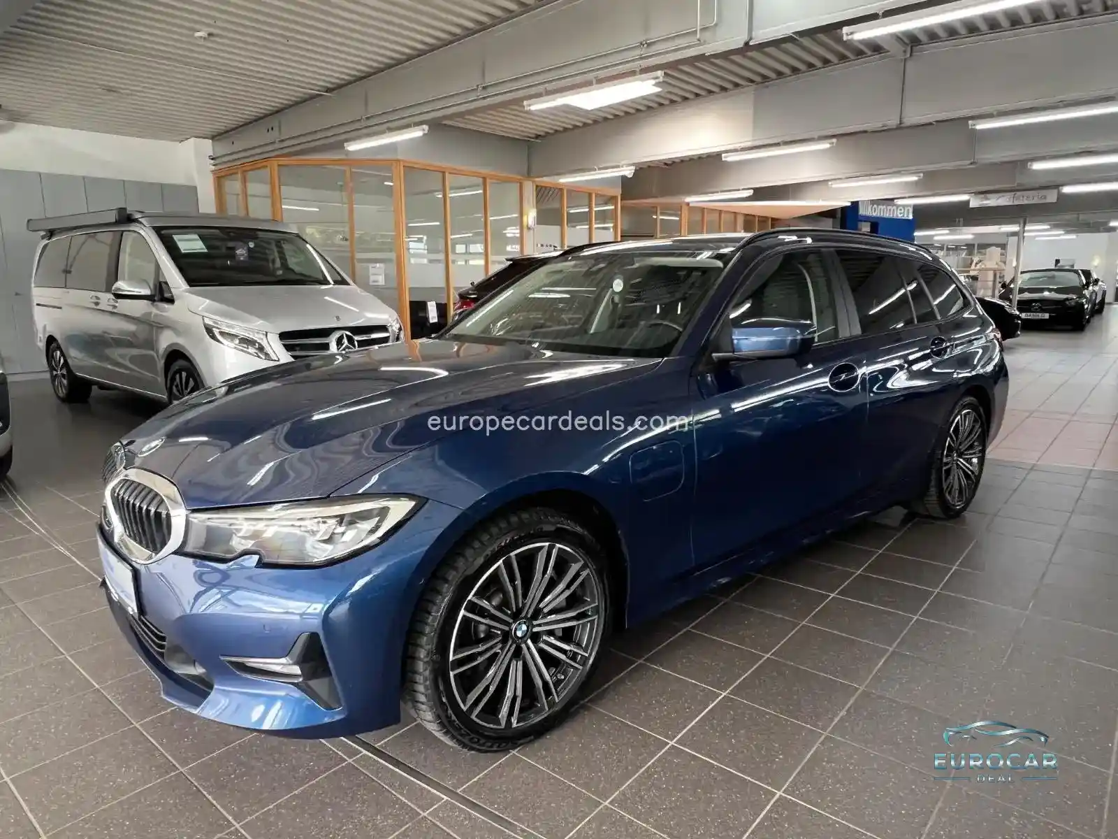 BMW 330