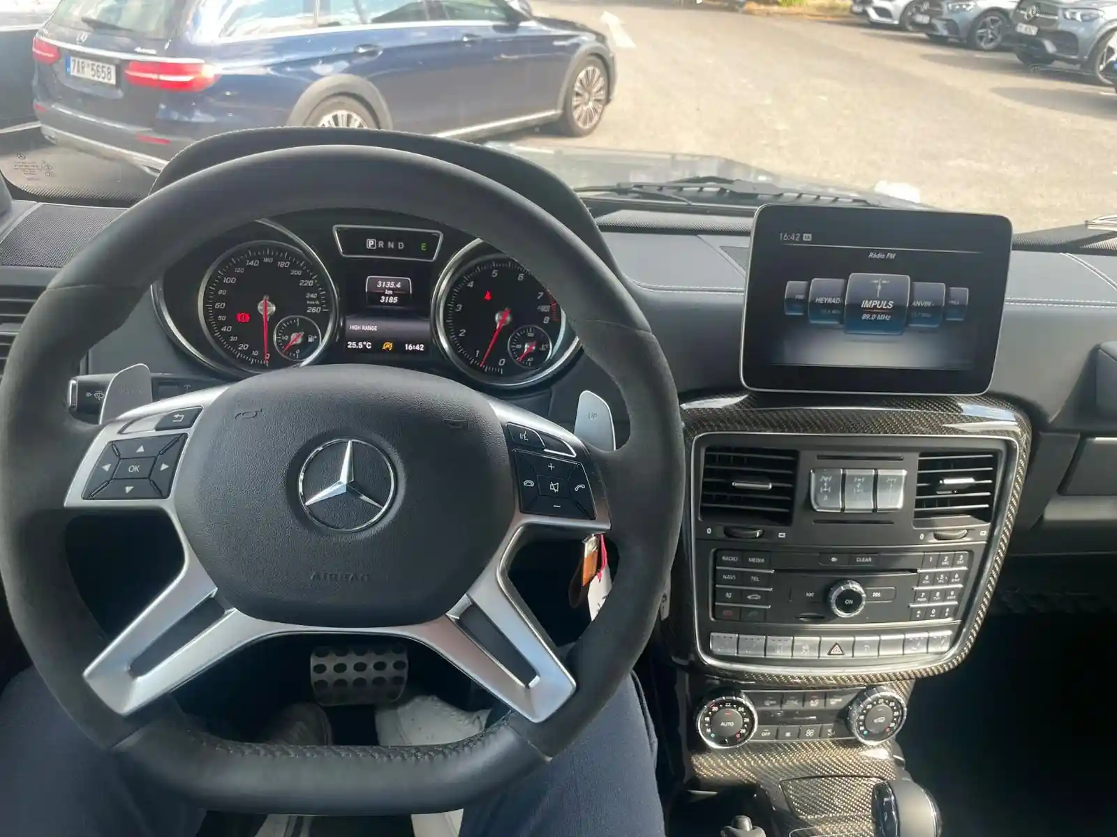 Mercedes-Benz G 500