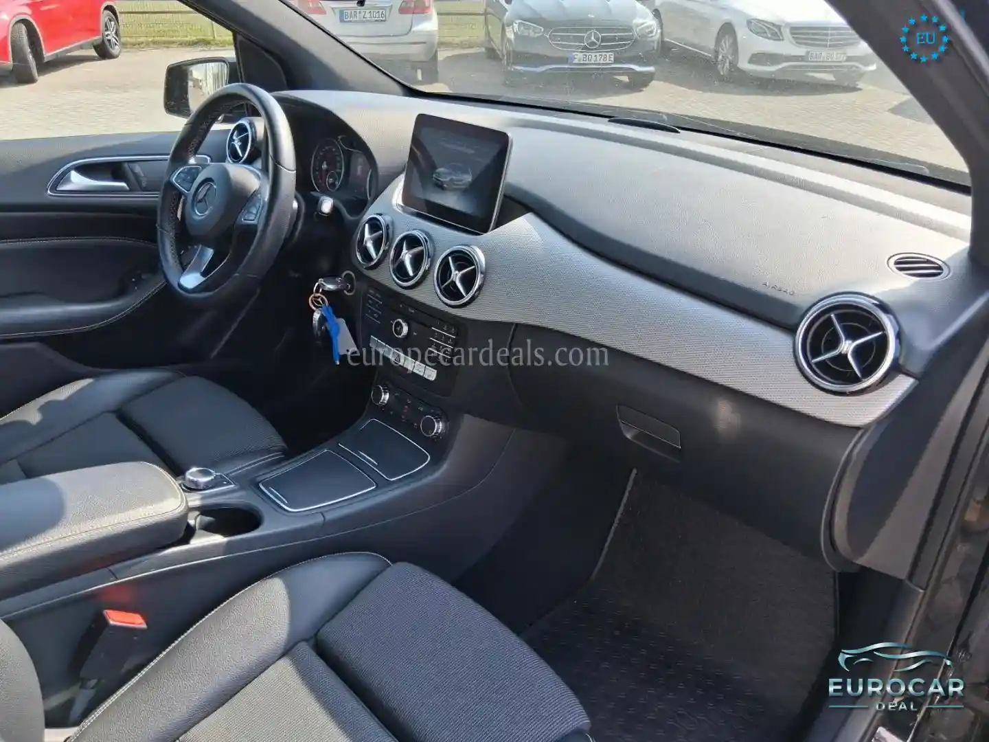 Mercedes-Benz B 180