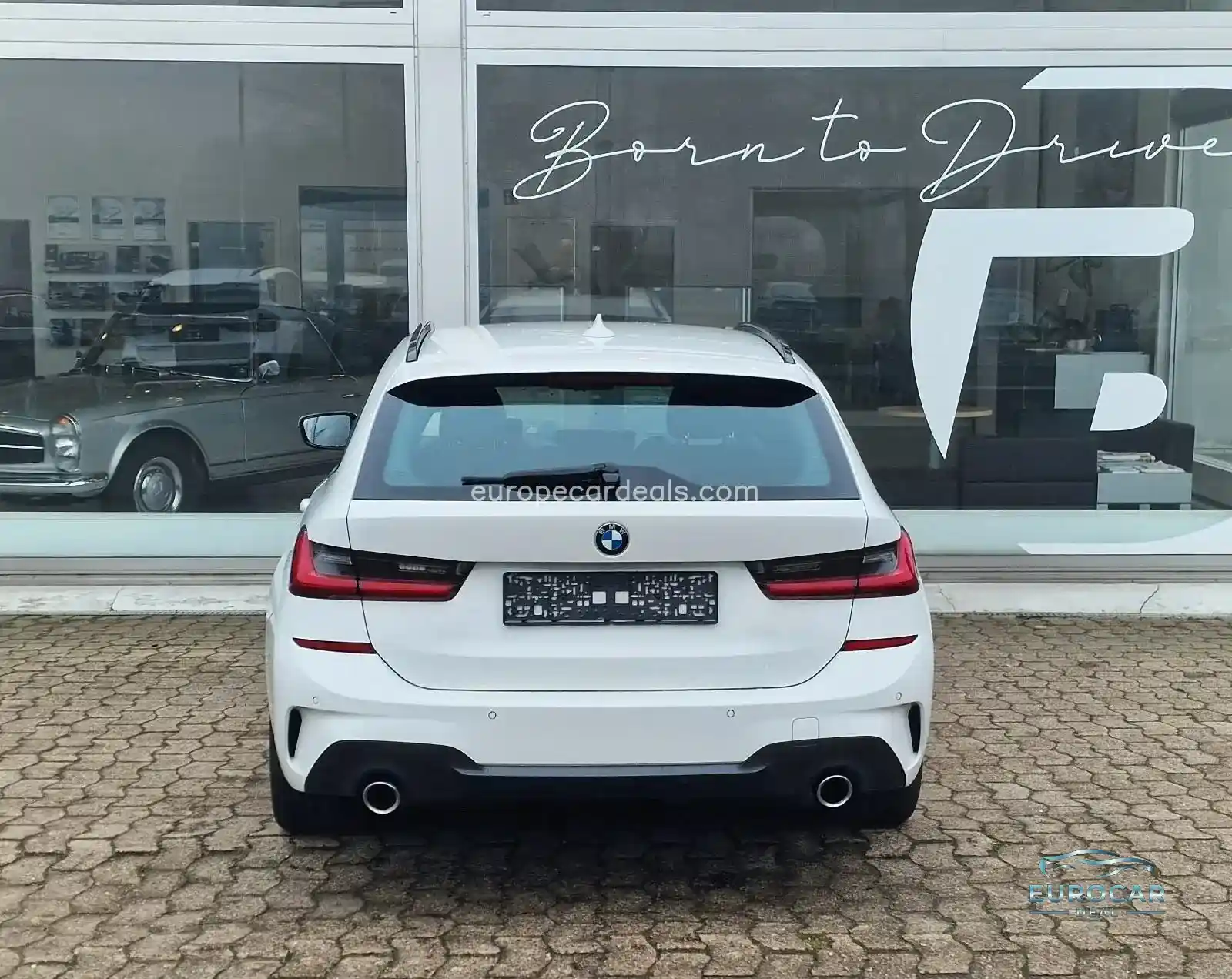 BMW 330